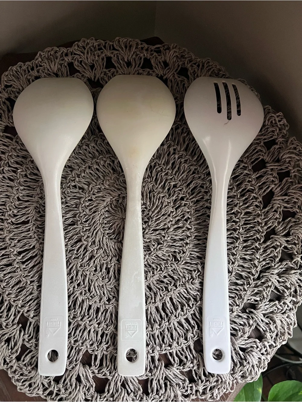 Vintage White Hoan rare 3-Piece Cooking Spoon utensil set